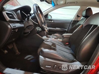 Zdjęcie 7 z 12 samochodu: 2019 KIA OPTIMA S VIN:5XXGT4L38KG313480 - miniatura