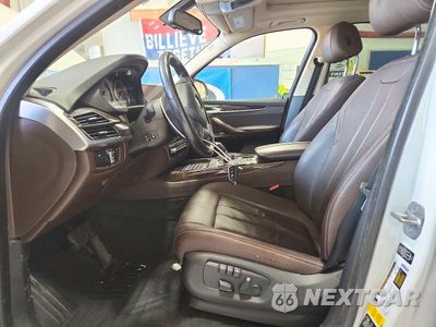 Zdjęcie 7 z 13 samochodu: 2015 BMW X5 XDRIVE35I VIN:5UXKR0C53F0K55240 - miniatura