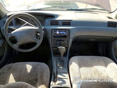 Zdjęcie 8 z 13 samochodu: 1997 TOYOTA CAMRY LE V6 VIN:4T1BF22K8VU004150 - miniatura