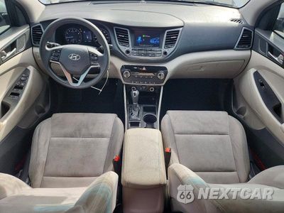Zdjęcie 8 z 13 samochodu: 2018 HYUNDAI TUCSON SEL VIN:KM8J3CA42JU698213 - miniatura