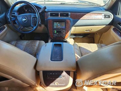 Zdjęcie 8 z 13 samochodu: 2007 CHEVROLET SUBURBAN C1500 VIN:1GNFC16J97R185606 - miniatura