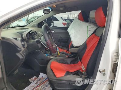 Zdjęcie 7 z 12 samochodu: 2014 CHEVROLET SONIC LS VIN:1G1JA6SGXE4118094 - miniatura