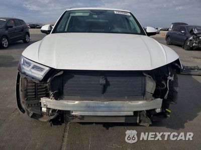 Piąte zdjęcie samochodu w środku: 2019 AUDI Q5 PREMIUM PLUS VIN:WA1BNAFY6K2123526 - miniatura