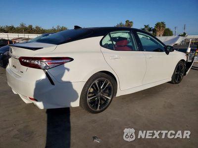 Trzecie zdjęcie samochodu z tyłu: 2020 TOYOTA CAMRY XSE V6 VIN:4T1KZ1AK2LU047088 - miniatura
