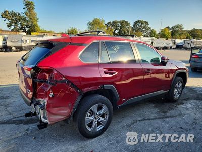 Trzecie zdjęcie samochodu z tyłu: 2024 TOYOTA RAV4 HYBRID XLE VIN:4T3RWRFV7RU146336 - miniatura