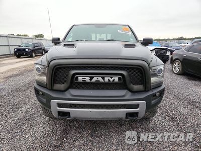 Piąte zdjęcie samochodu w środku: 2017 RAM 1500 REBEL VIN:1C6RR7YT6HS794238 - miniatura