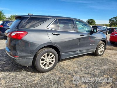 Trzecie zdjęcie samochodu z tyłu: 2018 CHEVROLET EQUINOX LT VIN:2GNAXSEV7J6244017 - miniatura