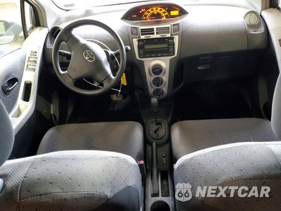 Zdjęcie 8 z 12 samochodu: 2010 TOYOTA YARIS BASE VIN:JTDKT4K31A5320690 - miniatura