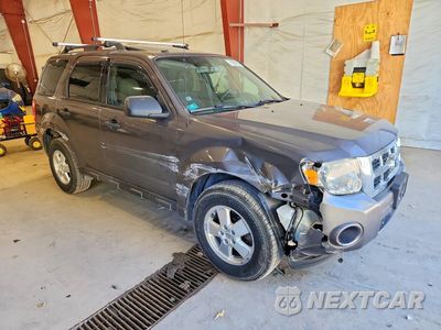 Czwarte zdjęcie samochodu z boku: 2012 FORD ESCAPE XLT VIN:1FMCU9DG6CKC73090 - miniatura