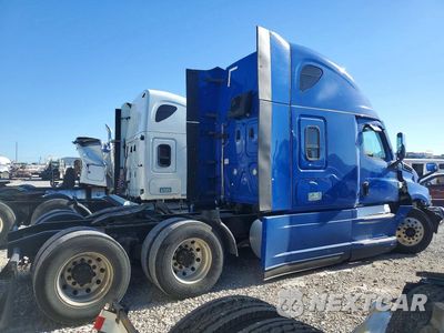 Trzecie zdjęcie samochodu z tyłu: 2021 FREIGHTLINER CASCADIA 126 SEMI TRUCK VIN:3AKJHHDR2MSML9478 - miniatura