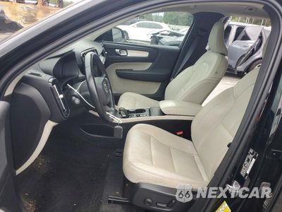 Zdjęcie 7 z 12 samochodu: 2021 VOLVO XC40 T5 MOMENTUM VIN:YV4162UK6M2558212 - miniatura