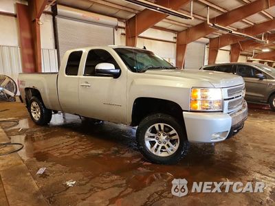 Czwarte zdjęcie samochodu z boku: 2012 CHEVROLET SILVERADO K1500 LT VIN:1GCRKSE77CZ196084 - miniatura
