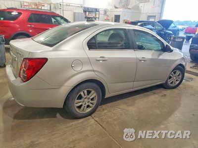Trzecie zdjęcie samochodu z tyłu: 2015 CHEVROLET SONIC LT VIN:1G1JC5SG2F4120492 - miniatura
