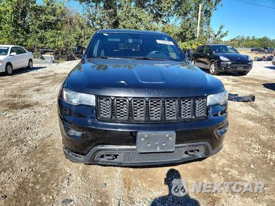 Piąte zdjęcie samochodu w środku: 2018 JEEP GRAND CHEROKEE LAREDO VIN:1C4RJFAG1JC382011 - miniatura