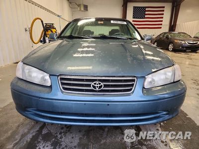 Piąte zdjęcie samochodu w środku: 2001 TOYOTA CAMRY LE V6 VIN:4T1BF22K01U958191 - miniatura