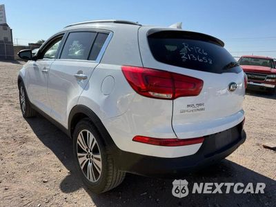 Trzecie zdjęcie samochodu z tyłu: 2014 KIA SPORTAGE EX VIN:KNDPC3AC9E7606122 - miniatura