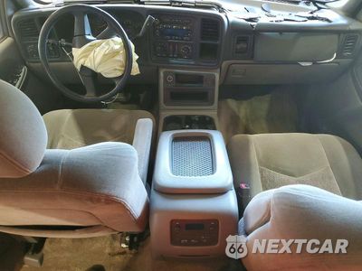 Zdjęcie 8 z 14 samochodu: 2003 CHEVROLET SUBURBAN LS 2500 VIN:3GNEC16Z13G303787 - miniatura