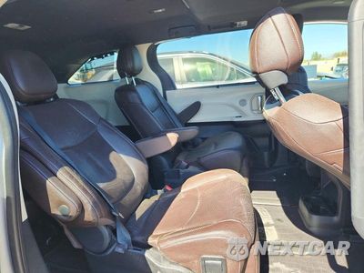 Zdjęcie 11 z 13 samochodu: 2023 TOYOTA SIENNA PLATINUM 7-PASSENGER VIN:5TDESKFC2PS090675 - miniatura