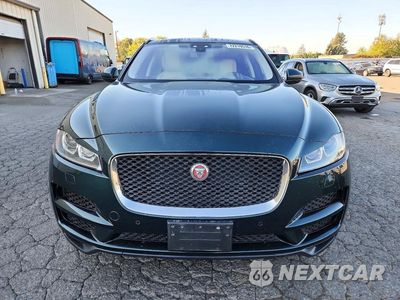 Piąte zdjęcie samochodu w środku: 2017 JAGUAR F-PACE PRESTIGE VIN:SADCK2BN5HA492997 - miniatura