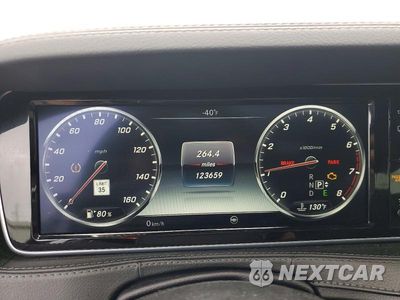 Zdjęcie 9 z 12 samochodu: 2016 MERCEDES-BENZ S 550 VIN:WDDUG8CB5GA221533 - miniatura