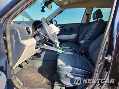 Zdjęcie 7 z 12 samochodu: 2022 HYUNDAI VENUE LIMITED VIN:KMHRC8A32NU209287 - miniatura