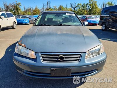 Piąte zdjęcie samochodu w środku: 2001 TOYOTA CAMRY LE VIN:4T1BG22K01U831793 - miniatura