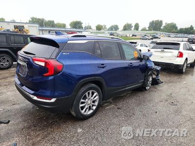 Trzecie zdjęcie samochodu z tyłu: 2022 GMC TERRAIN SLT VIN:3GKALPEV7NL197501 - miniatura
