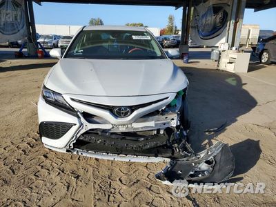 Piąte zdjęcie samochodu w środku: 2023 TOYOTA CAMRY VIN:4T1G11AK9PU184354 - miniatura