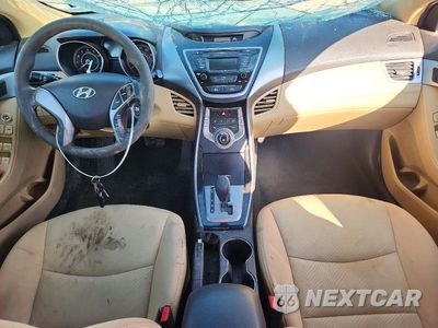 Zdjęcie 8 z 12 samochodu: 2013 HYUNDAI ELANTRA GLS VIN:5NPDH4AE9DH361294 - miniatura