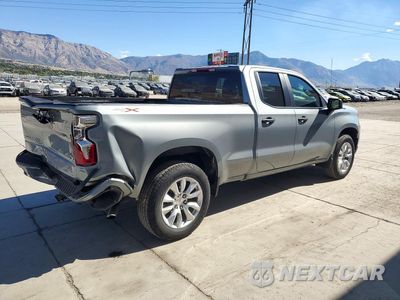 Trzecie zdjęcie samochodu z tyłu: 2026 CHEVROLET SILVERADO K1500 CUSTOM VIN:1GCRKBEK5TZ111084 - miniatura