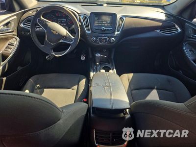Zdjęcie 8 z 12 samochodu: 2017 CHEVROLET MALIBU LT VIN:1G1ZE5ST4HF136484 - miniatura