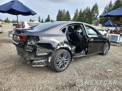 Trzecie zdjęcie samochodu z tyłu: 2023 KIA FORTE GT LINE VIN:3KPF54AD0PE526361 - miniatura