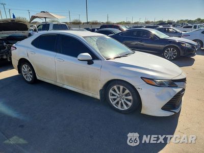 Czwarte zdjęcie samochodu z boku: 2019 TOYOTA CAMRY LE VIN:4T1B11HK5KU236068 - miniatura