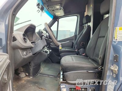 Zdjęcie 7 z 12 samochodu: 2019 MERCEDES-BENZ SPRINTER 2500/3500 DELIVERY VAN VIN:WD4PF0CD5KP104978 - miniatura