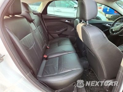 Zdjęcie 10 z 12 samochodu: 2015 FORD FOCUS SE VIN:1FADP3K29FL345814 - miniatura