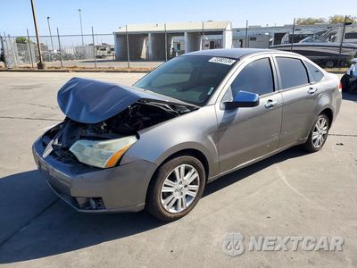 2010 FORD FOCUS SEL 1FAHP3HN1AW235642 - główne zdjęcie licytacji z USA - miniatura