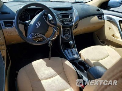 Zdjęcie 8 z 13 samochodu: 2013 HYUNDAI ELANTRA GLS VIN:5NPDH4AE9DH335827 - miniatura