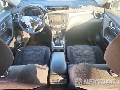Zdjęcie 8 z 13 samochodu: 2016 NISSAN ROGUE SV VIN:5N1AT2MV3GC808957 - miniatura