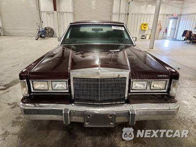 Piąte zdjęcie samochodu w środku: 1988 LINCOLN TOWN CAR VIN:1LNBM81F0JY719682 - miniatura