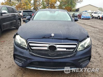 Piąte zdjęcie samochodu w środku: 2017 MERCEDES-BENZ E 300 4MATIC VIN:WDDZF4KB6HA147060 - miniatura