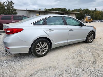 Trzecie zdjęcie samochodu z tyłu: 2016 HYUNDAI SONATA SE VIN:5NPE24AF6GH301248 - miniatura