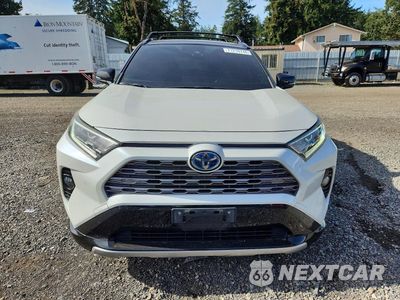 Piąte zdjęcie samochodu w środku: 2019 TOYOTA RAV4 XSE VIN:JTMEWRFV0KD511778 - miniatura