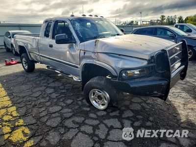 Czwarte zdjęcie samochodu z boku: 1999 DODGE RAM 2500 VIN:1B7KF2369XJ554970 - miniatura