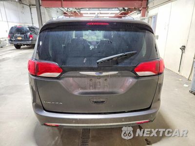 Zdjęcie 6 z 13 samochodu: 2017 CHRYSLER PACIFICA TOURING L VIN:2C4RC1BG5HR654122 - miniatura