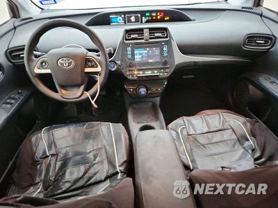 Zdjęcie 8 z 12 samochodu: 2016 TOYOTA PRIUS VIN:JTDKBRFU9G3012061 - miniatura