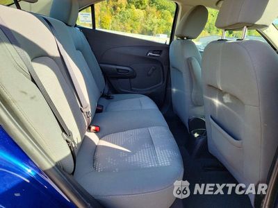 Zdjęcie 10 z 13 samochodu: 2013 CHEVROLET SONIC LS VIN:1G1JA5SG3D4221818 - miniatura
