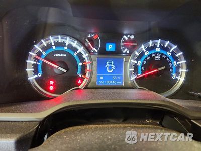 Zdjęcie 9 z 14 samochodu: 2016 TOYOTA 4RUNNER LIMITED VIN:JTEBU5JR5G5344696 - miniatura