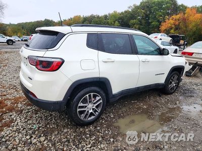 Trzecie zdjęcie samochodu z tyłu: 2020 JEEP COMPASS LATITUDE VIN:3C4NJDBB0LT228841 - miniatura