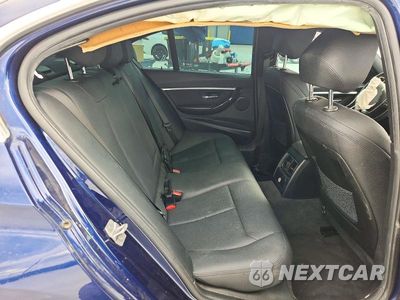Zdjęcie 10 z 12 samochodu: 2018 BMW 330 XI VIN:WBA8D9G53JNU69565 - miniatura