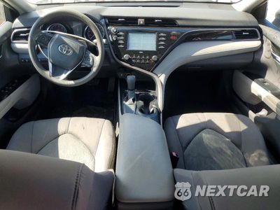 Zdjęcie 8 z 12 samochodu: 2020 TOYOTA CAMRY LE VIN:4T1C11AK4LU332516 - miniatura